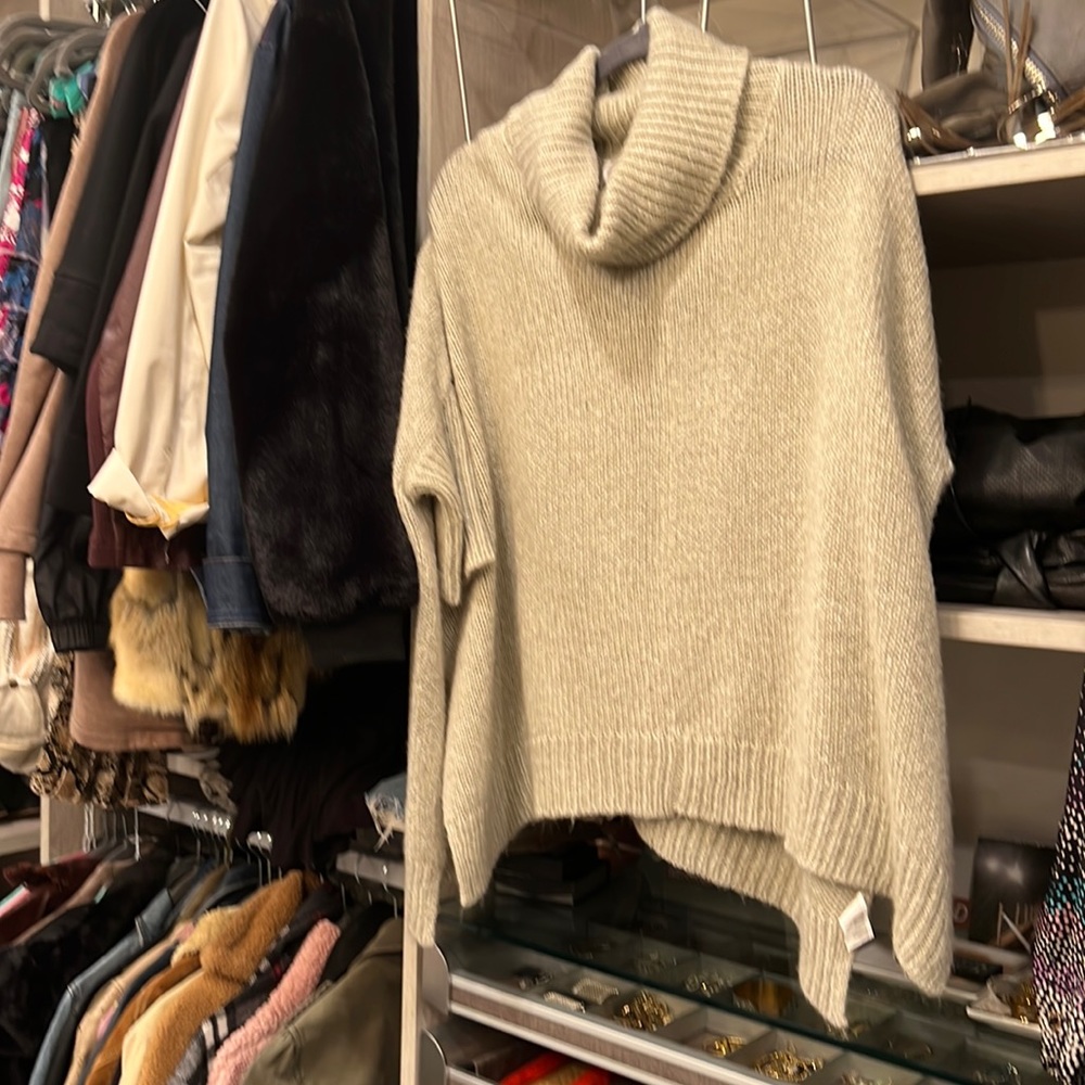 RD style size medium. Oatmeal colored cozy Poncho